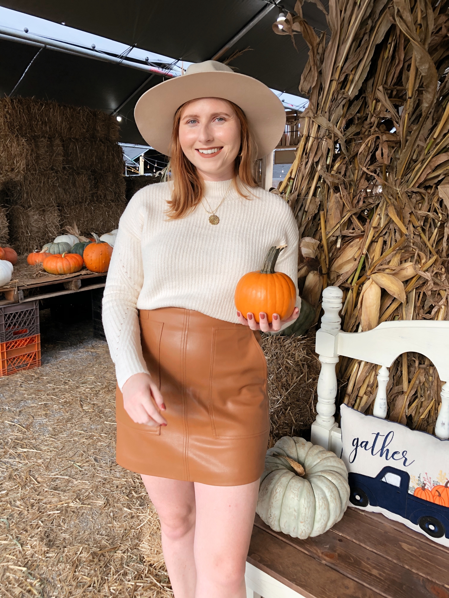 What to Wear for Pumpkin Patch Pictures - Affordable by Amanda
