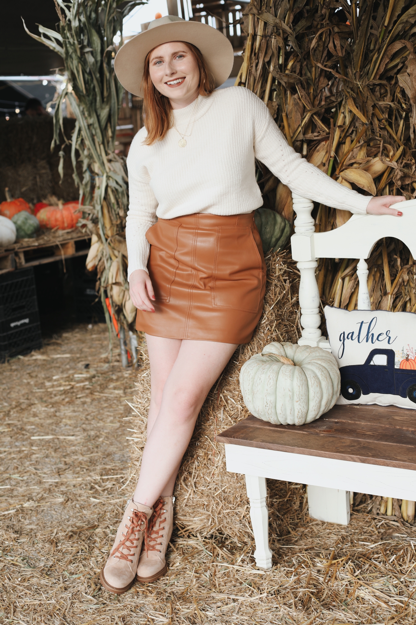What to Wear for Pumpkin Patch Pictures - Affordable by Amanda