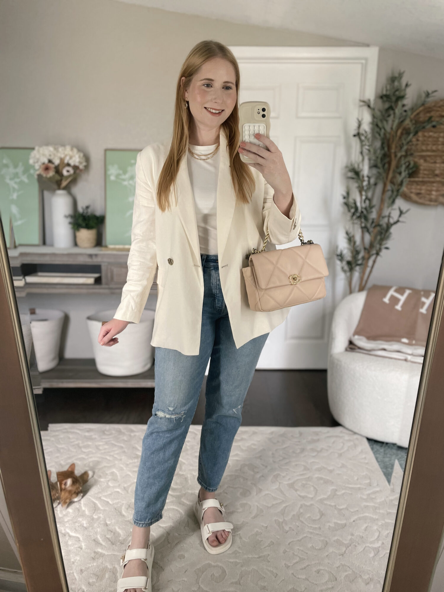 How to Style Mom Jeans for Summer - Affordable by Amanda